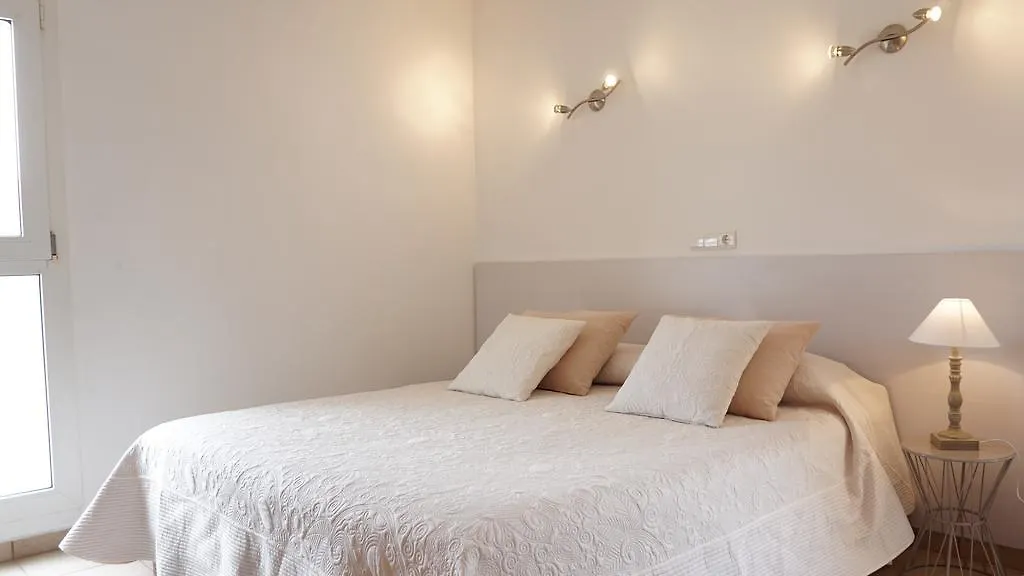Astbury Apartments Ses Basses Es Calo  0*, Es Calo (Formentera)